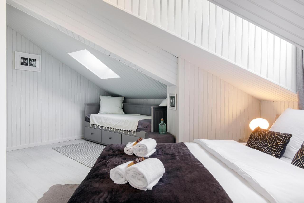 Ritual Yourhosthelper Cannes Ngoại thất bức ảnh